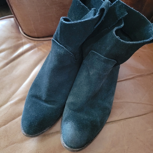 Dolce Vita Black Suede Cowboy Booties, sz 12. - Picture 3 of 7